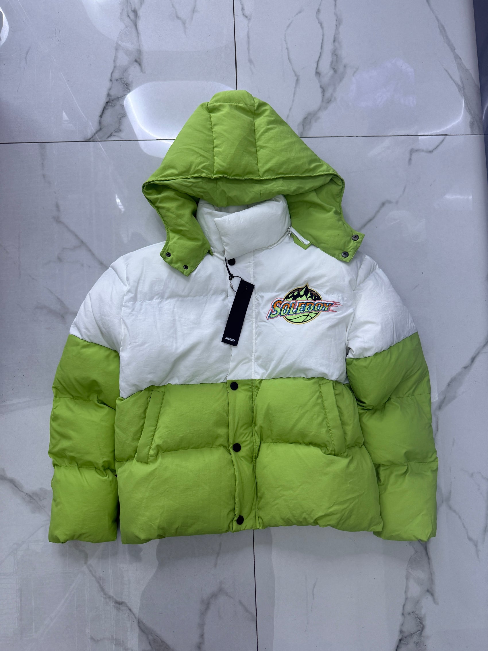 White/ Green Puffer